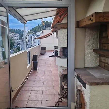 Spacieux Dernier Etage Avec Jacuzzi Et Vue Imprenable 아파트